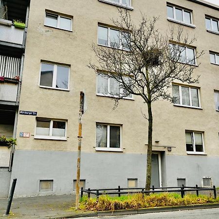Holiday Home Cologne With Balkon - Near Koelnmesse - Temporary Living- Exterior photo