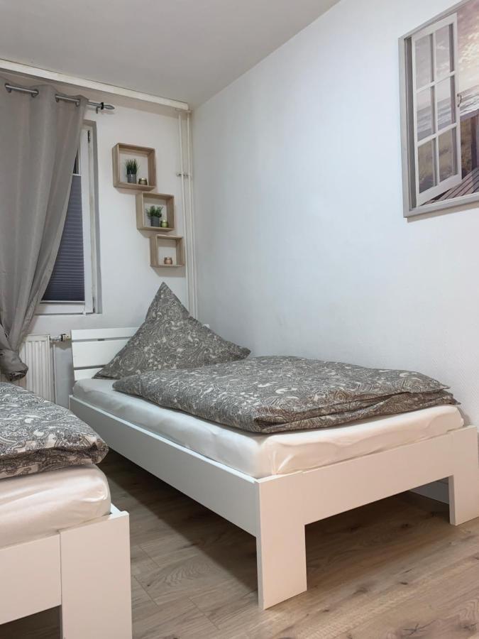 Holiday Home Cologne With Balkon - Near Koelnmesse - Temporary Living- Exterior photo